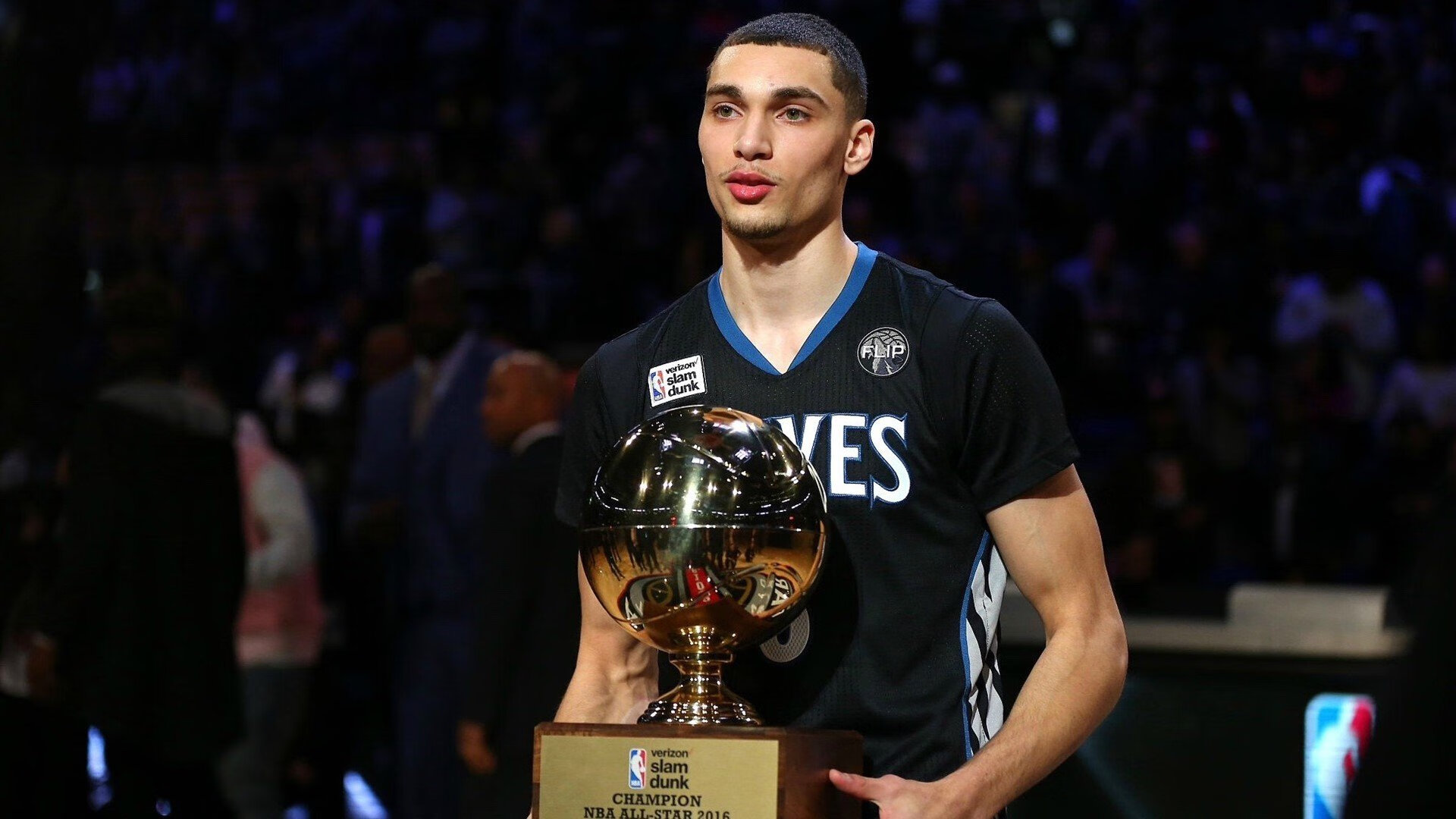 世界冰球：加拿大队霸气夺冠，金牌大满贯！，冰球加拿大人队