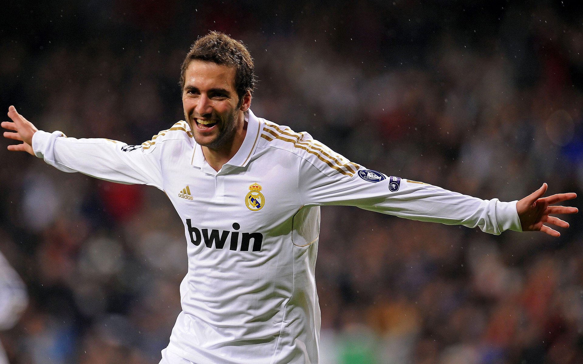 上海申花门将扑出关键一球,赢得“本场最佳”评价