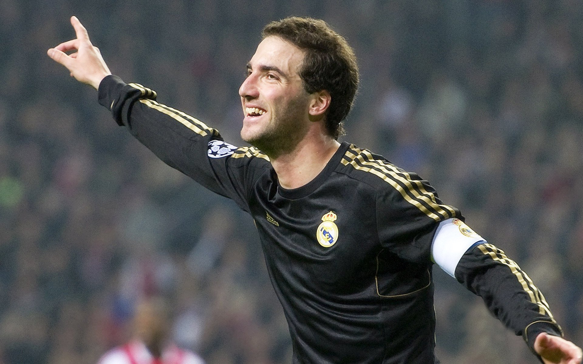 主场收官战爆发,青岛海牛1-0力克武汉三镇!末轮保级只差最后1分