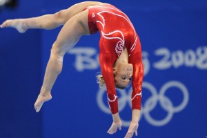 LEYU乐鱼官网-季后赛脚步临近，队伍提前布局！，季后赛的队伍