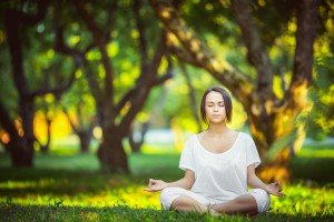 乐鱼体育平台app-勇士凭借三分雨重击太阳，库里与穆迪成关键，勇士队员对库里