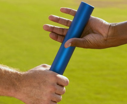 乐鱼体育首页-中超球队内部竞争激发潜能，中超俱乐部的发展